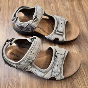 Rockport Sandals Women’s Size 8 Cobb Hill Fiona Walking Hiking Sandals Beige